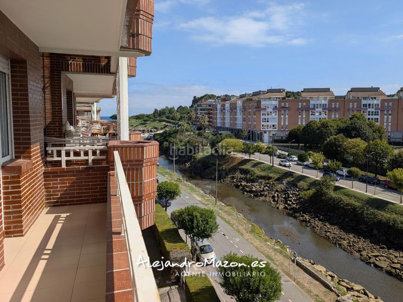 Foto 819180d8-2aed-416c-b049-acd7ac8d9784. Pis amb calefacció aparcament piscina a Brazomar Castro - Urdiales
