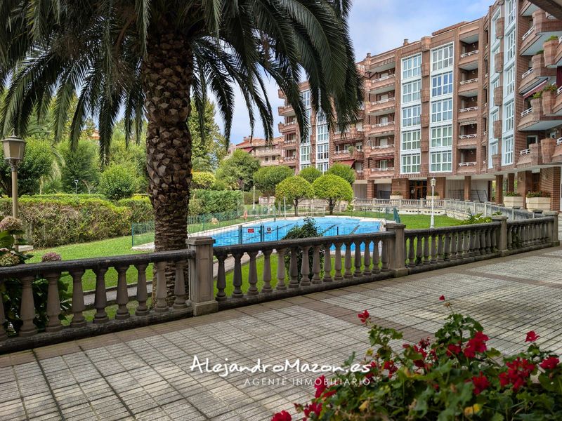 Foto f54a72d4-2bb9-4f70-8230-d79c3a66dc94. Pis amb calefacció aparcament piscina a Brazomar Castro - Urdiales