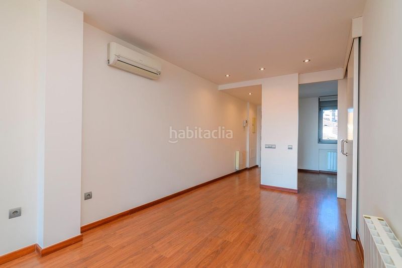 Foto a366da22-80ea-499e-a148-83a5dbe12fd2. Pis amb aparcament a Santpedor