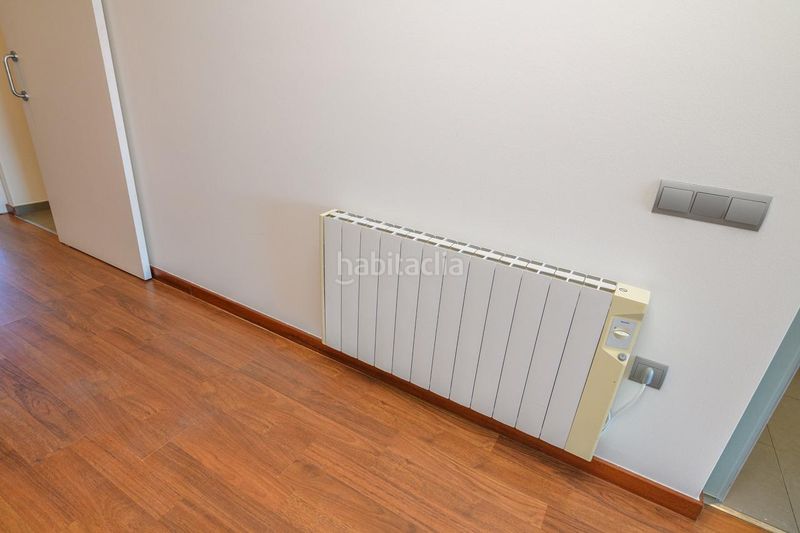 Foto dbec3d95-dcbd-4e03-b690-370a3a15aa1d. Pis amb aparcament a Santpedor