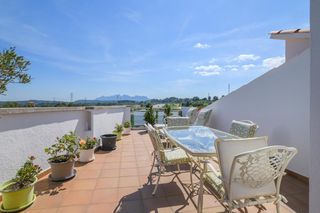 Casa in Sant Joan de Vilatorrada. Espectacular casa con dos viviendas totalmente independientes, a