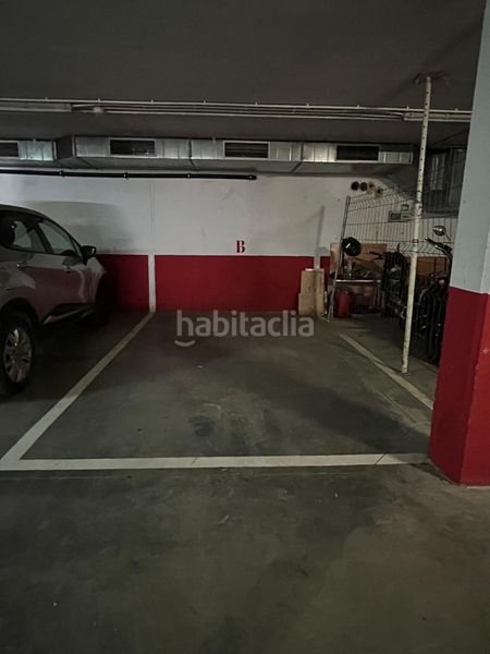 Foto 54239608-2eaa-4ae8-a8f2-c2c0a6c120a9. Aparcament cotxe a Callús