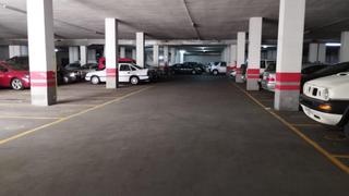 Parking voiture à Bases de Manresa - Carretera de Santpedor. Plaça de parquing cerca del paseo
