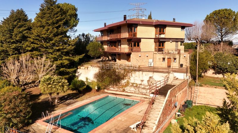 Foto 18d712fa-6a61-4343-a266-4322cf45d30c. Casa amb calefacció aparcament piscina a bases de Manresa - carretera de santpedor Manresa