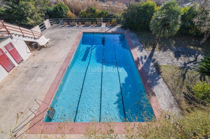 Foto 70dc447c-9e67-4f0d-995b-dc24fb5f17d8. Casa amb calefacció aparcament piscina a bases de Manresa - carretera de santpedor Manresa