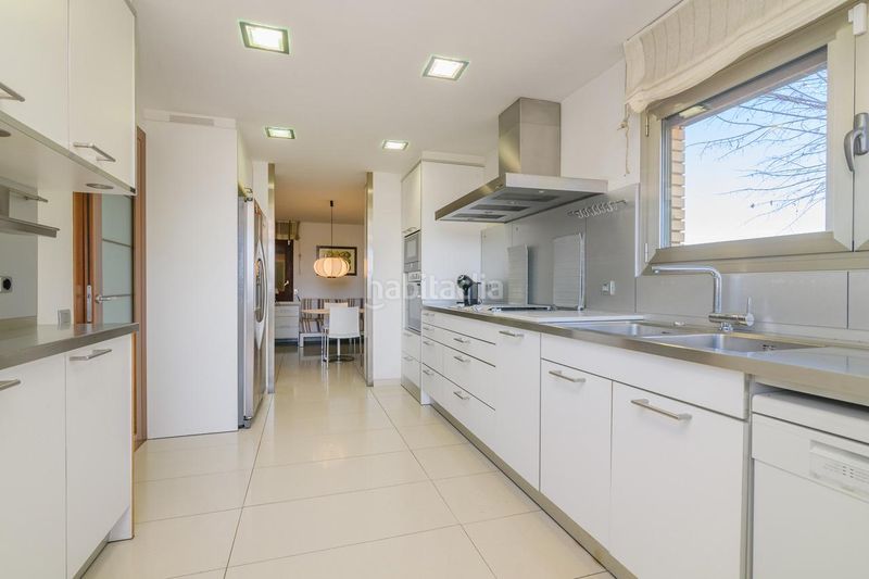 Foto dd1422e4-2607-4de3-83eb-566b11ef2890. Casa amb calefacció aparcament piscina a bases de Manresa - carretera de santpedor Manresa