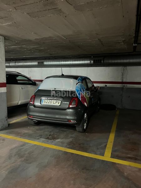 Foto f655cd1f-0dfd-46be-9473-4a48282960cf. Car parking in calle amadeu vives 2 in bases de Manresa - carretera de santpedor Manresa