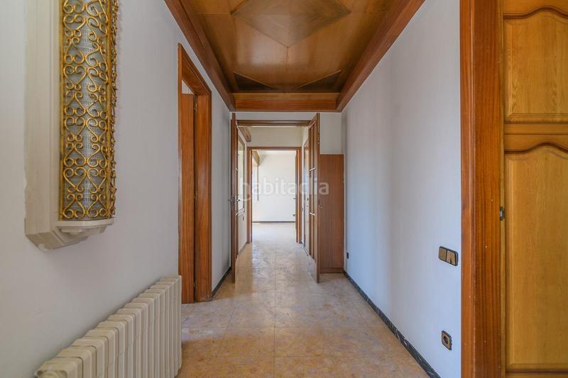 Foto df50ed2c-fa96-4e08-8f22-fbd5d850fa86. Àtic a Poble Nou Manresa