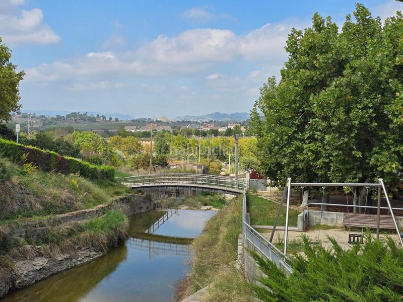 Foto ffbca1a7-cdae-4119-b64f-017161333119. Terrain résidentiel dans Navarcles