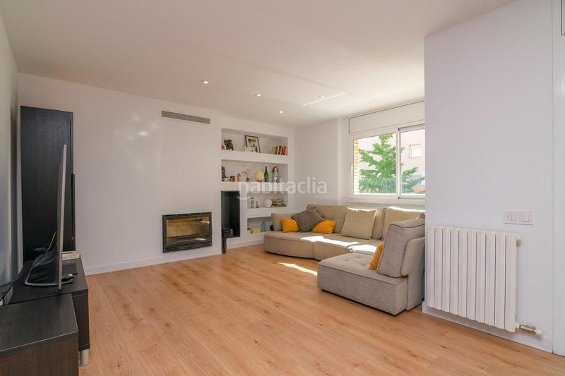 Foto 01068cb5-ec63-4bfb-a5f7-4c88acbb13e8. Appartamento con parcheggio in Font dels Capellans - Sagrada Familia Manresa