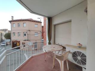 Appartement  Carrer de sallent. Piso luminoso con plaza de aparcamiento