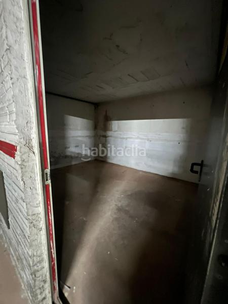 Foto 65be7148-37be-435a-819b-cc4c11d33184. Aparcament cotxe a bases de Manresa - carretera de santpedor Manresa