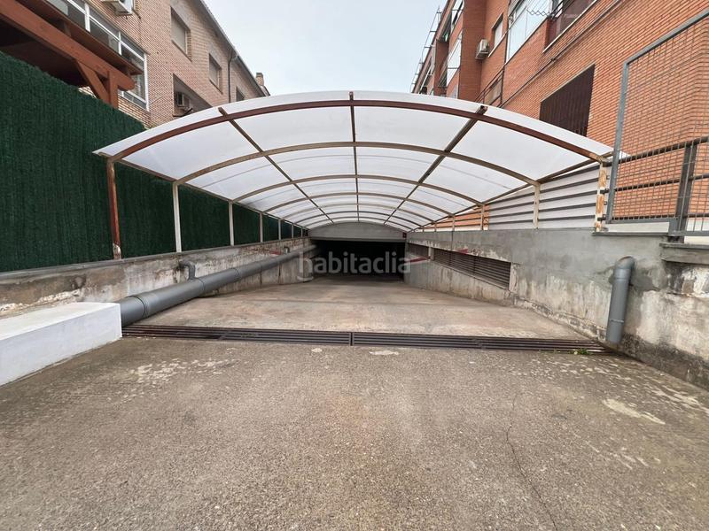 Foto baafc746-590f-495e-9621-d3390cff0062. Aparcament cotxe a bases de Manresa - carretera de santpedor Manresa