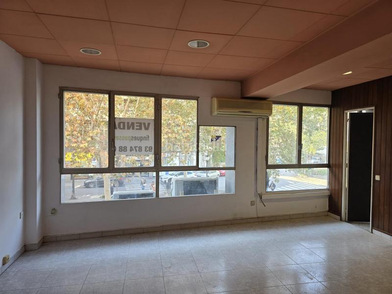 Foto 18dd9738-750d-4465-bcb0-21571a8ba48d. Office space with heating in Centre - Passeig i Rodalies Manresa