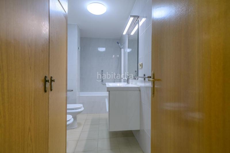 Foto 0d526f05-101c-46e9-aa6a-5564988a4752. Appartamento in carrer circumval.lacio 12 in Centre - Passeig i Rodalies Manresa