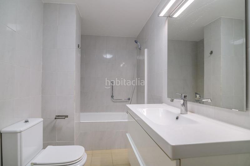 Foto 8583afcd-aaf0-49ca-bb50-900ce859a853. Appartamento in carrer circumval.lacio 12 in Centre - Passeig i Rodalies Manresa