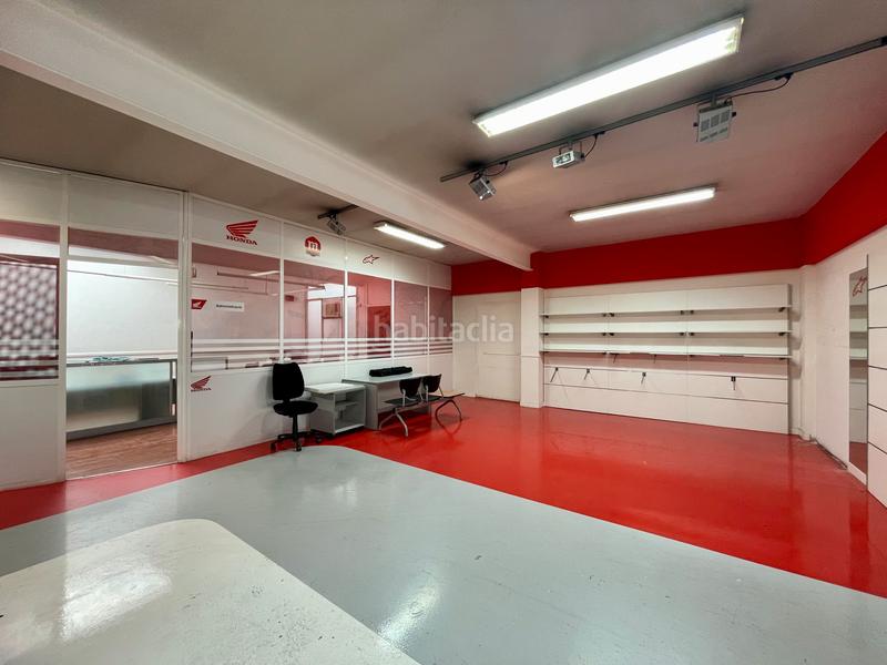 Foto 1910f8f3-112c-485b-8a0f-a7233f5d83f9. Local comercial local con muchas posibilidades en Girona