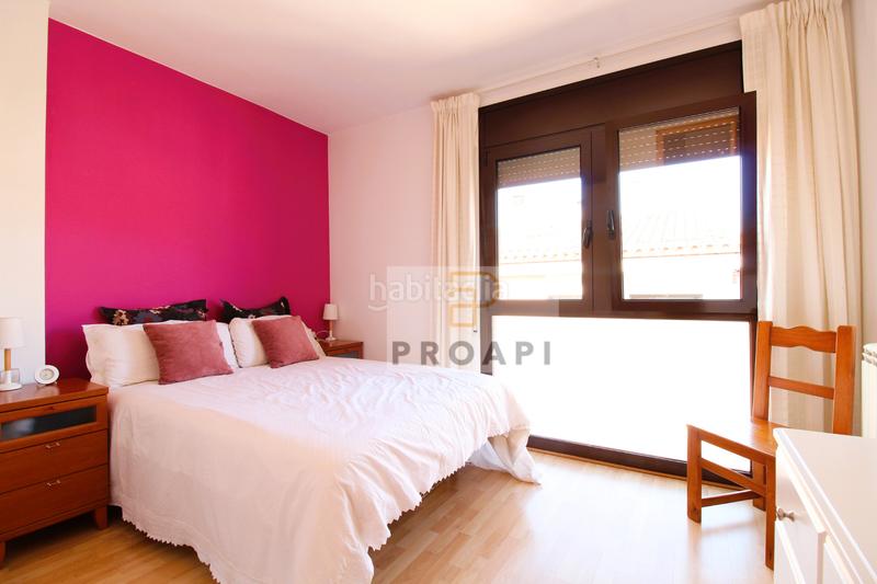 Foto 30a1f8a8-bcf2-4b62-b7b9-379920c8d3b1. Zweistöckige wohnung mit heizung in Eixample Sud-Migdia Girona