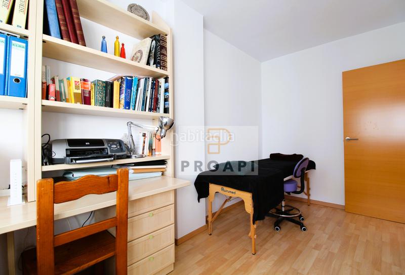 Foto c6a2d39a-4cab-488a-aced-ec6a7596ad9e. Zweistöckige wohnung mit heizung in Eixample Sud-Migdia Girona