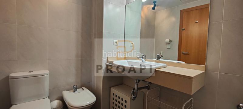 Foto eb73bcb8-bbb5-4af1-b06b-d05ca1658e03. Piso ideal inversores en Eixample Sud-Migdia Girona