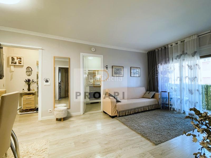 Foto c082f707-d5b3-4055-86db-c5a4bef95fd6. Piso en Can Gibert del Pla Girona