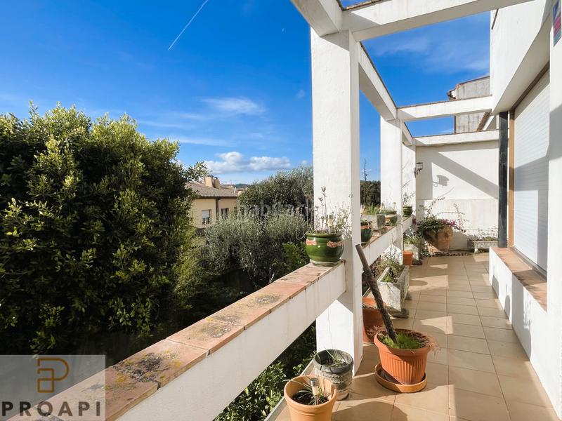 Foto e496825a-60ad-40d1-9055-be76025cc869. Casa adosada amb jardí i ubicació excel·lent en Centre Palafrugell