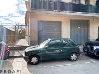 Local commercial dans Taial - Germans Sabat. Amplio y luminoso