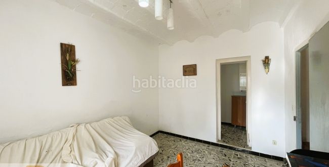 Foto 86e4fdbd-e1de-49d9-bed4-902424f34c9d. Casa amb aparcament a Mont-ras