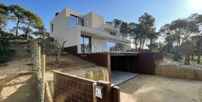 Foto ba833686-5184-47f7-a669-13f7de8041c1. Casa amb calefacció aparcament piscina a Begur Begur