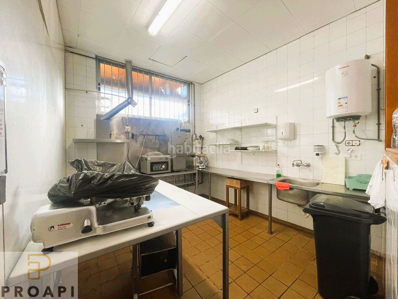Foto 51ceb7e4-7c01-41c7-a557-41b13b840b71. Local comercial a Eixample Sud-Migdia Girona