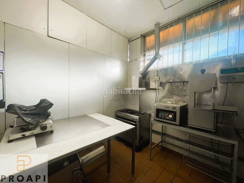 Foto 6b8b5dea-faa4-4f9e-96db-b8a61e55c230. Local comercial a Eixample Sud-Migdia Girona