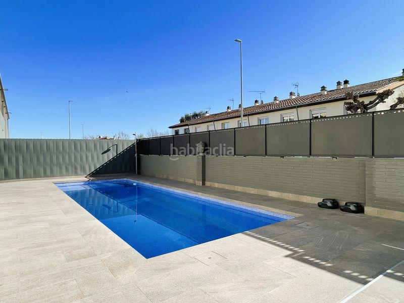 Foto 9b10626f-4d5a-46ed-8330-5df61fae1b53. Casa amb aparcament a Vilablareix