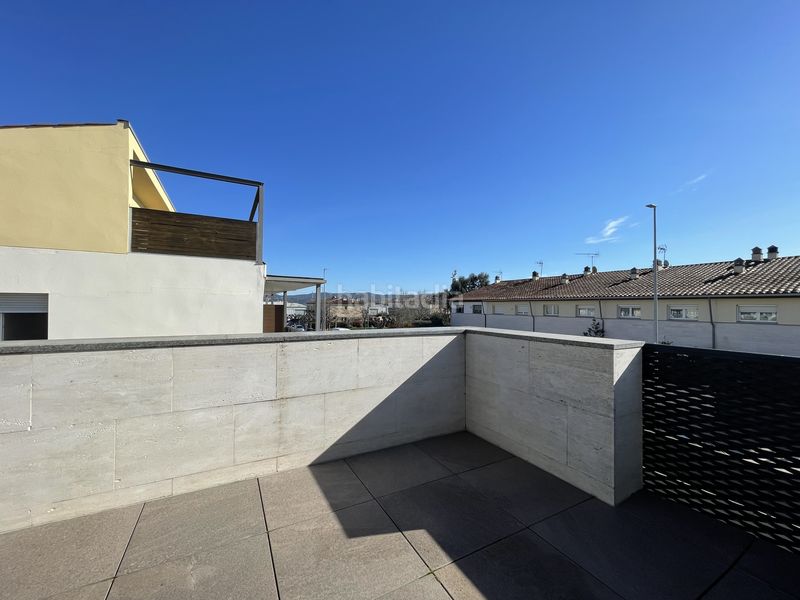 Foto cd8fe3e2-cbcc-4ee1-99ee-d643cb3e7eca. Casa amb aparcament a Vilablareix