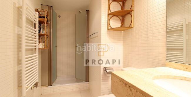 Foto 2a74ce96-7666-4539-8637-5bc086299c85. Pis a Palau Girona