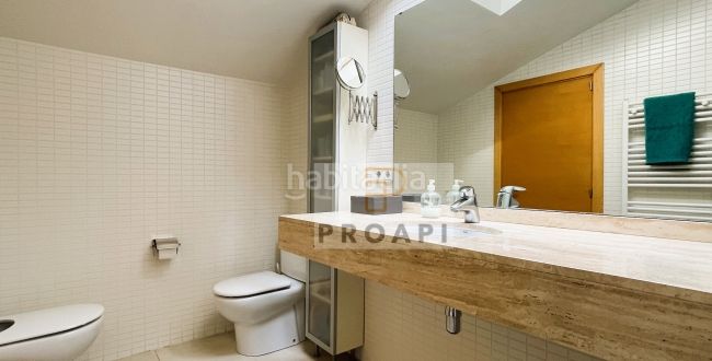 Foto a797849d-bc14-4d54-8d5c-1dcf13edc000. Pis a Palau Girona