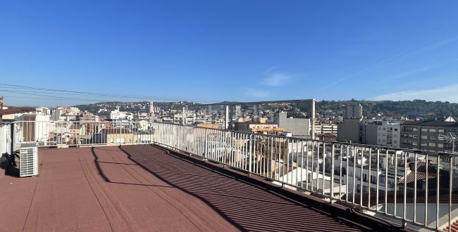 Foto e95dfc95-b0ed-4ae2-8e90-8da5e0b90fde. Pis a Eixample Nord Girona