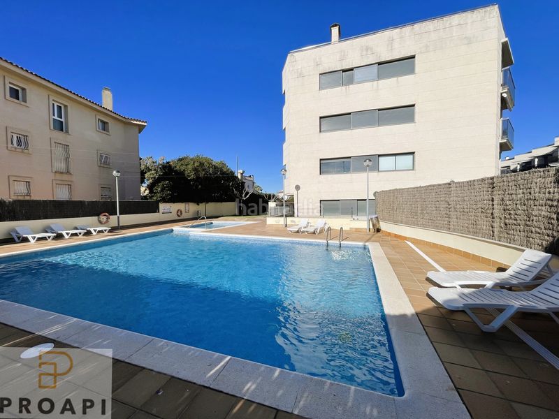 Foto 2a855314-4a70-420e-9ee0-5839f7876539. Pis amb aparcament piscina a Empúries Escala (L´)
