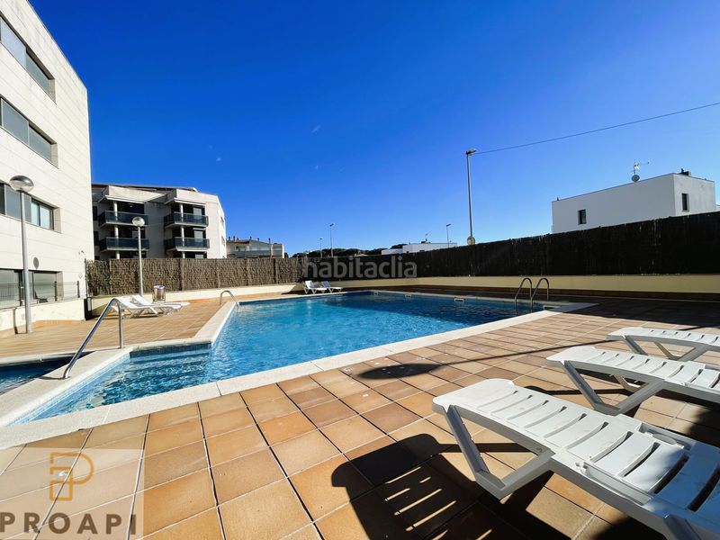 Foto 3ac7efe4-da30-40d1-bddc-5c8873144a9a. Pis amb aparcament piscina a Empúries Escala (L´)