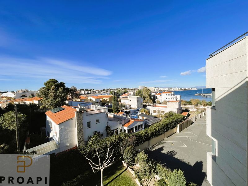 Foto eca5c12f-4839-45ce-bbc1-68a78ac796c0. Pis amb aparcament piscina a Empúries Escala (L´)