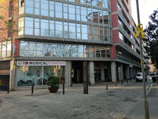 Affitto Posto auto in Centre-Barri Vell. Mediano
