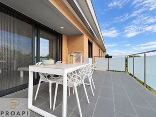 Appartement à Vilablareix. Ático dúplex con dos terrazas, piscina comunitaria, pk i traster