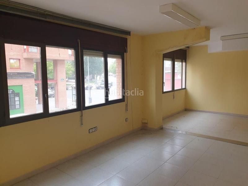 Foto b4e71637-b268-41a2-94d3-dd3eae9641b3. Miete büro in plaza andalucía 6 in Santiago Huesca
