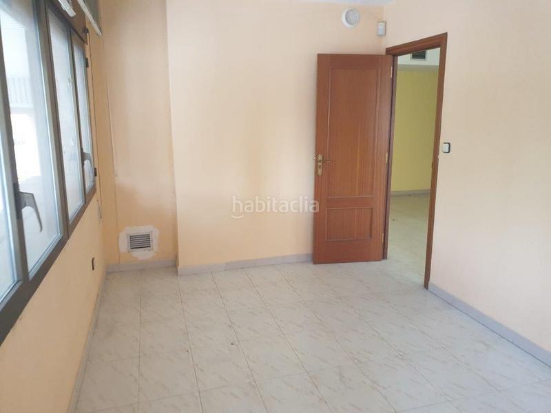 Foto c381e7c4-4e0a-4dd4-ab7a-02894d9250a2. Miete büro in plaza andalucía 6 in Santiago Huesca