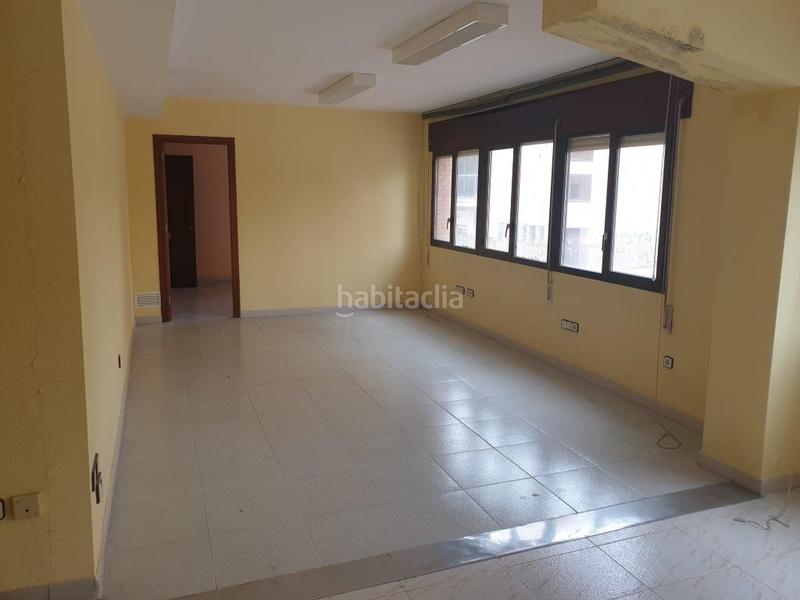 Foto e2ed2594-9582-48fd-9c75-b5d0ccd2bfbe. Miete büro in plaza andalucía 6 in Santiago Huesca