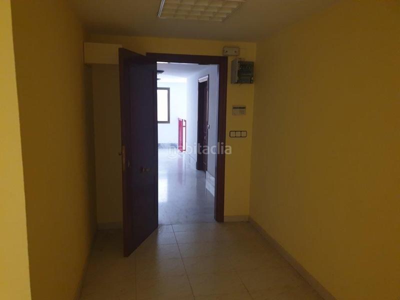 Foto 7440bfab-4218-4260-a762-8e1cfed25cb5. Rent office space in plaza andalucía 6 in Santiago Huesca