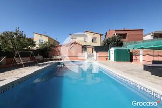 House in Piera. Casa a 4 vientos con piscina