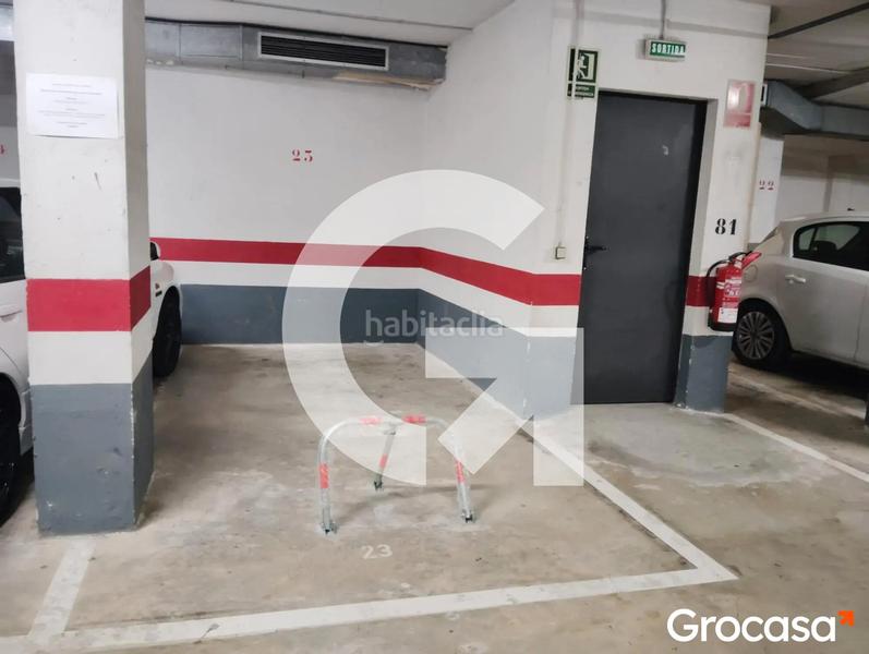 Foto 5251d8e3-8559-480b-a343-11dfd1dc58a0. Autoparkplatz in Vall d´Hebron Barcelona