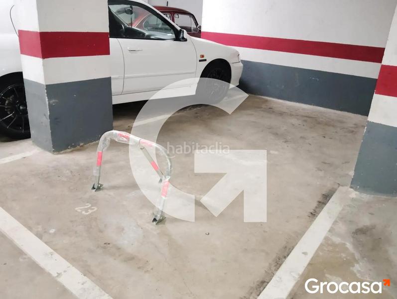 Foto ae679e68-dd07-4b1e-b657-1fccaf7f105a. Autoparkplatz in Vall d´Hebron Barcelona