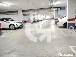 Parking coche en Vall d´Hebron. 2 parking en venta