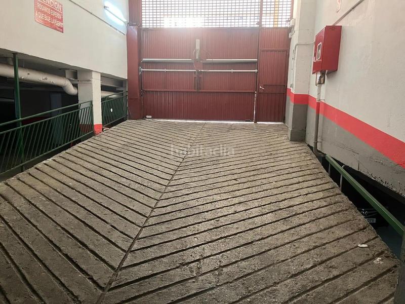 Foto 113b06a1-db4c-4beb-9c4f-13c4d996b265. Parking voiture dans Centre Cornellà de Llobregat